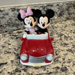 Precious Moments Disney Mickey Mouse & Minnie Mouse